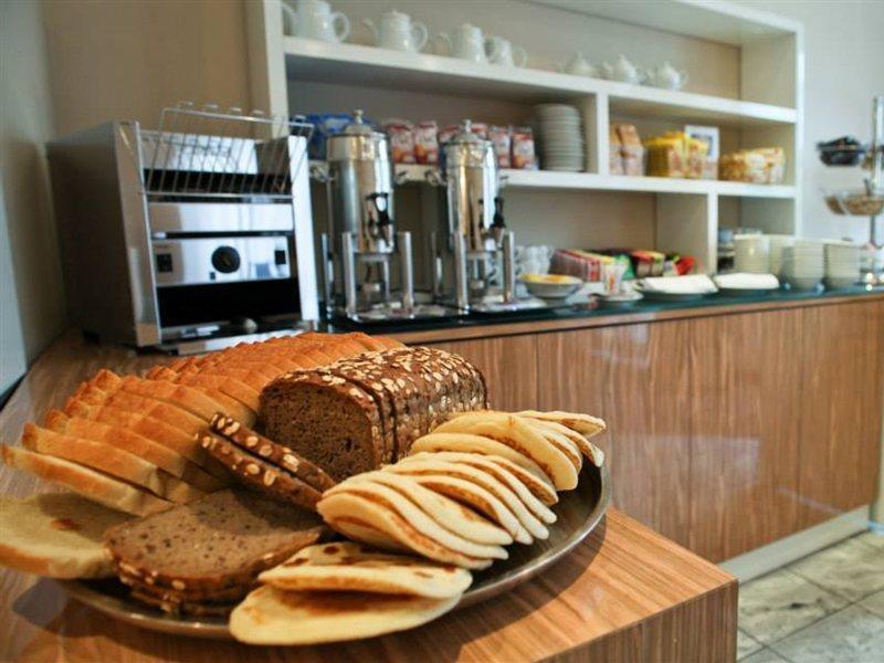 B&B Hotel Milano Cologno Studios Cologno Monzese Ngoại thất bức ảnh